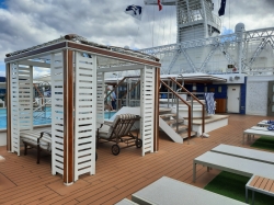 Royal Princess III Retreat Pool picture