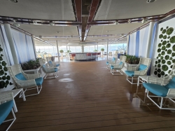 Oasis of the Seas Solarium Bar picture