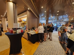 Noordam Shopping Arcade picture