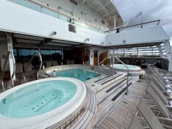 Seabourn Ovation Pool picture