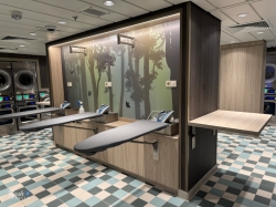 Disney Treasure Fairytale Fresh Laundry picture