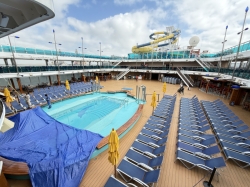 Carnival Dream Waves Pool picture