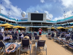 Carnival Dream Waves Pool picture