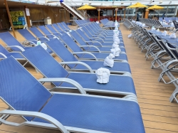 Carnival Dream Waves Pool picture