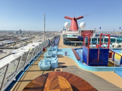 Carnival Dream Spa Deck picture