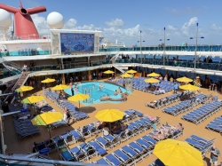 Carnival Dream Waves Pool picture