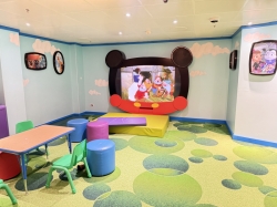 Disney Magic Oceaneer Club picture