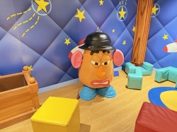 Disney Magic Oceaneer Club picture