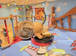 Disney Magic Oceaneer Club picture