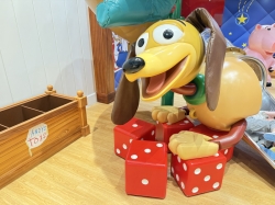 Disney Magic Oceaneer Club picture