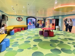 Disney Magic Oceaneer Club picture