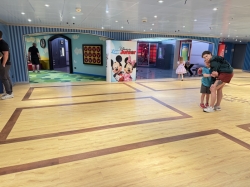 Disney Magic Oceaneer Club picture