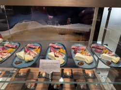 Disney Wish Concierge Lounge picture