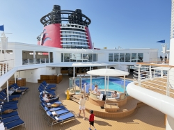 Disney Magic Quiet Cove Pool picture