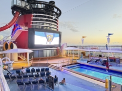 Disney Magic Goofys Pool picture