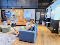 Disney Magic Vibe Teen Club picture