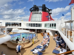 Disney Magic Quiet Cove Pool picture