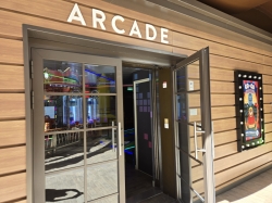 Symphony of the Seas Playmakers Bar picture