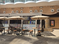 Symphony of the Seas Playmakers Bar picture