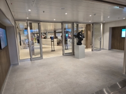 Wonder of the Seas Vitality Cafe picture