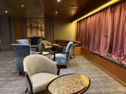 Explorers Lounge picture