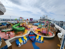 Spectrum of the Seas SplashAway Bay picture