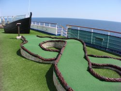 Carnival Splendor Mini Golf picture