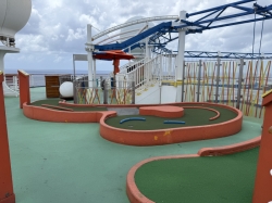 Carnival Breeze Ropes Course picture
