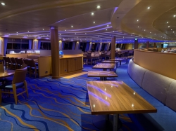 Carnival Breeze Sapphire Dining Room picture