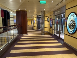 Carnival Breeze Fun Shops picture