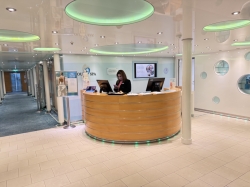 Carnival Breeze Cloud 9 Spa picture