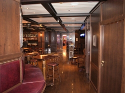 Radiance of the Seas English Pub picture