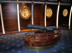 Radiance of the Seas Schooner Bar picture
