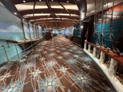 Serenade of the Seas Schooner Bar picture