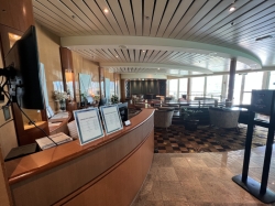 Serenade of the Seas Concierge Club picture