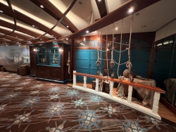 Serenade of the Seas Schooner Bar picture
