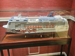 Pride of America Capitol Atrium picture