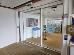 Quantum of the Seas Solarium picture