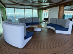 Regal Princess Fountain Pool picture