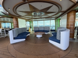 Regal Princess Fountain Pool picture