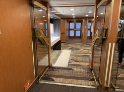 Coral Princess Horizon Court picture