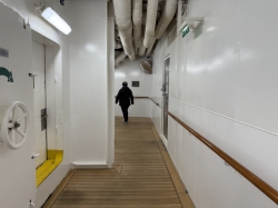 Coral Princess Outer Promenade picture