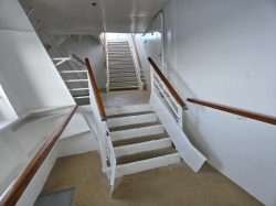 Jewel of the Seas Outside Promenade picture