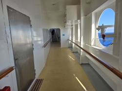 Jewel of the Seas Outside Promenade picture