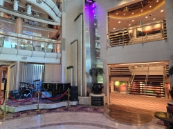 Jewel of the Seas Centrum picture