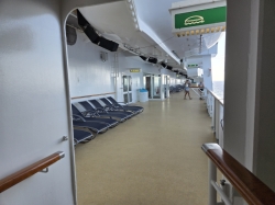 Jewel of the Seas Outside Promenade picture