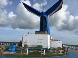 Mini-Golf Spa Deck picture