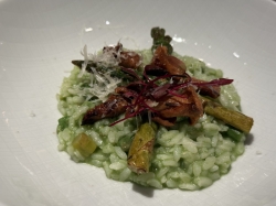 Volendam Pinnacle Grill picture