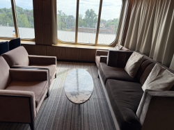 Explorers Lounge picture