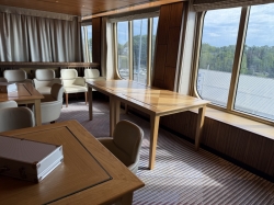 Explorers Lounge picture